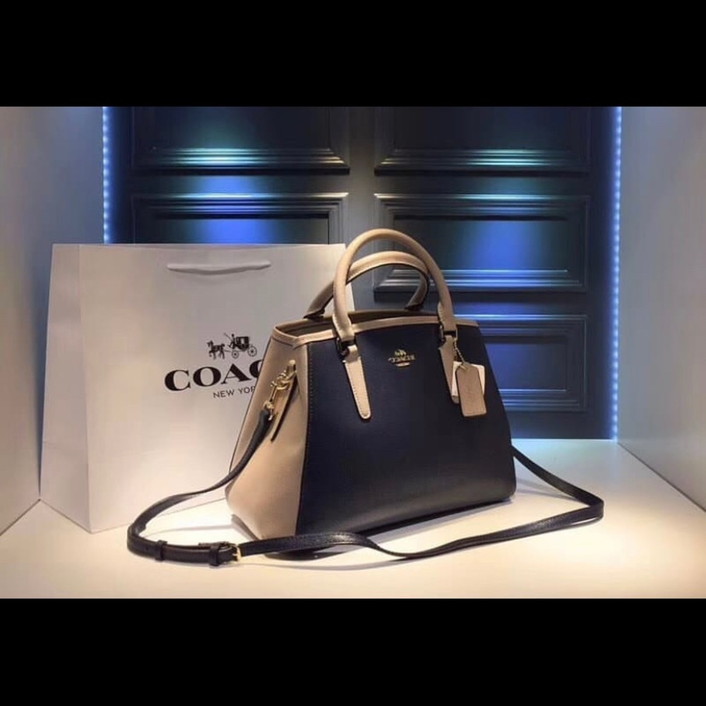 Coach Carryall Bags - Picture 5 of 7